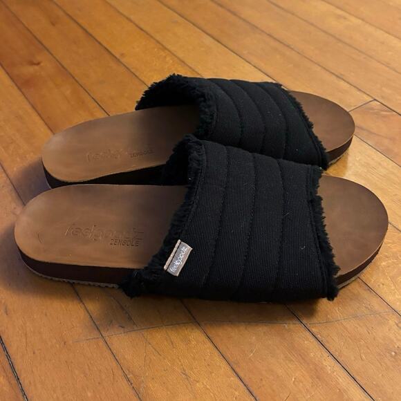 NEW Feelgoodz Womens Size 9 Quilted Zensole Open Toe Slippers Black - Picture 3 of 5